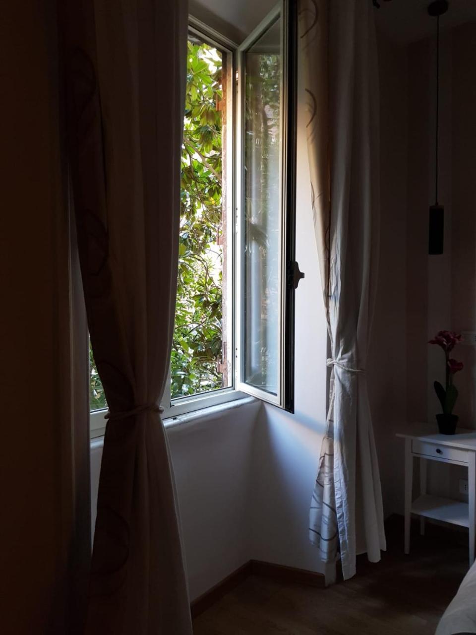 Monti49 Guesthouse ローマ エクステリア 写真