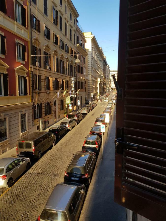Monti49 Guesthouse ローマ エクステリア 写真